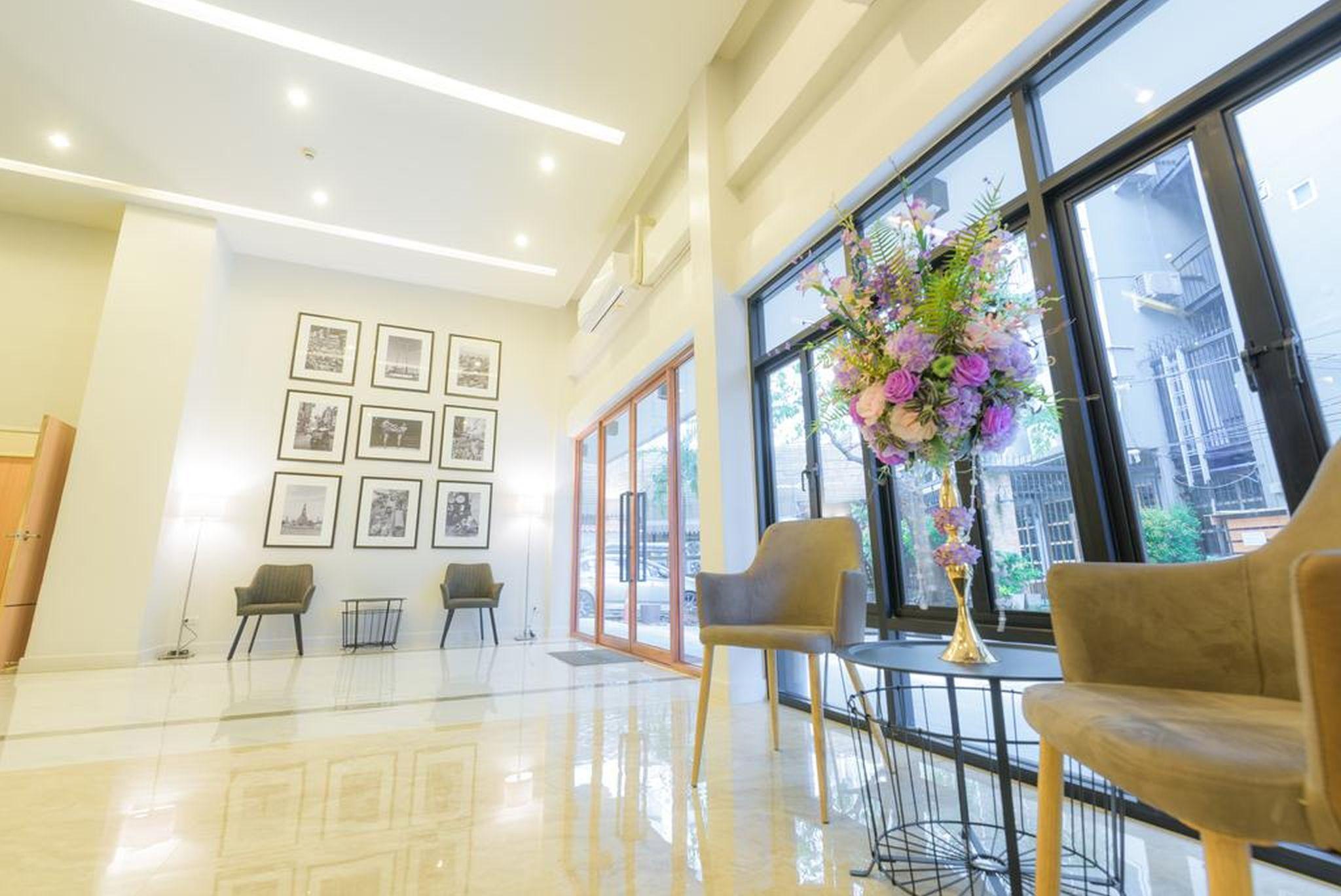 Metro Hotel Bangkok Exterior foto